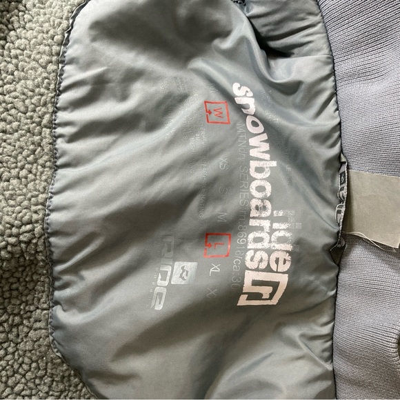 Ride Snowboards Jacket Women’s L Gray Nylon Hooded - Picture 12 of 16